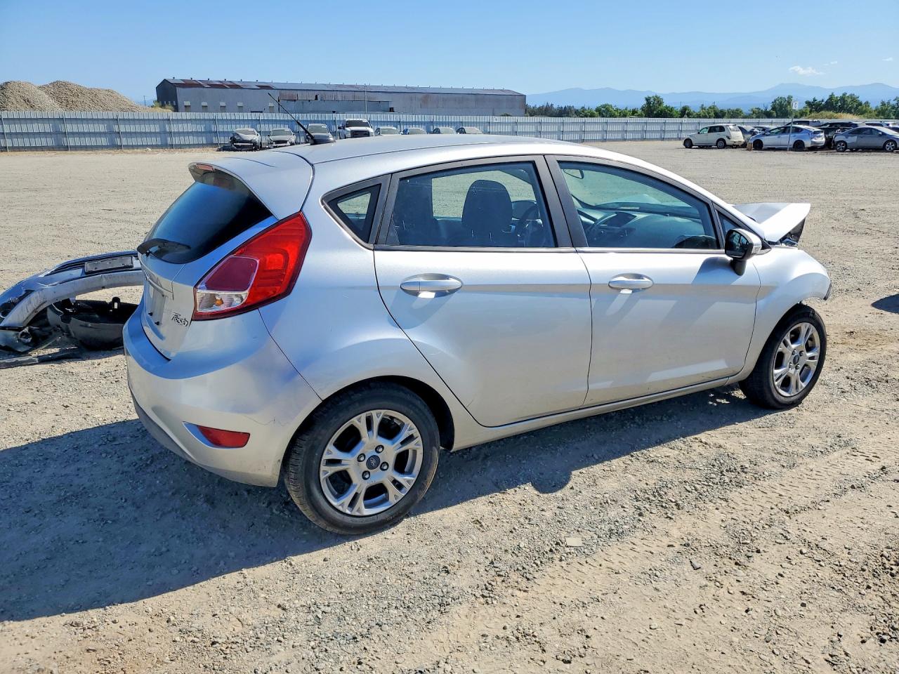 2015 FORD FIESTA SE photo 7