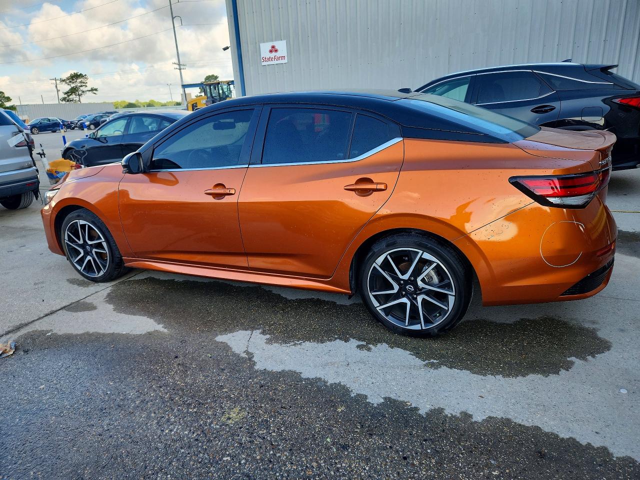 2024 NISSAN SENTRA SR photo 2