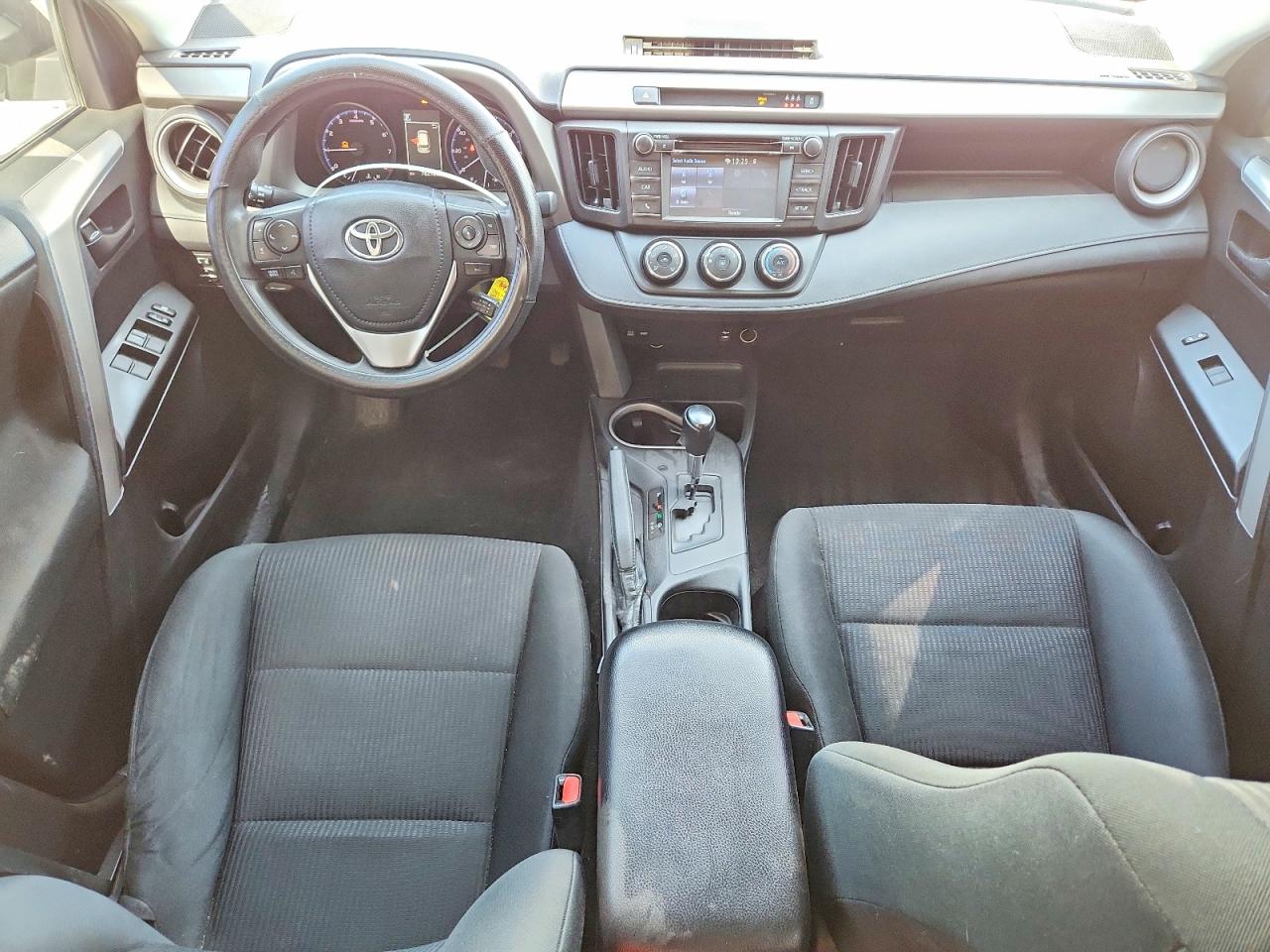 2017 TOYOTA RAV4 LE photo 15