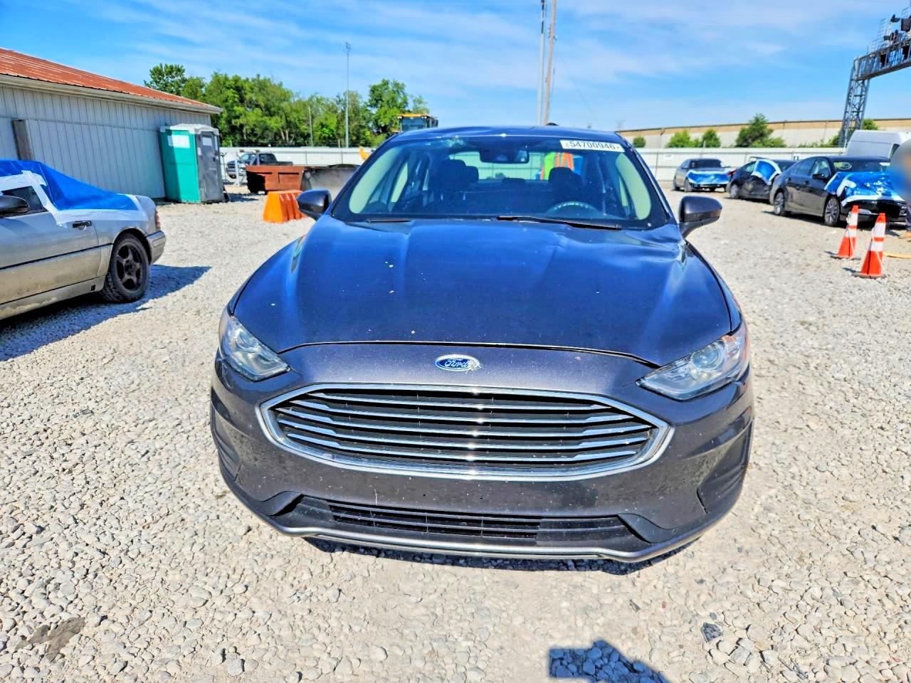 2020 FORD FUSION SE photo 9