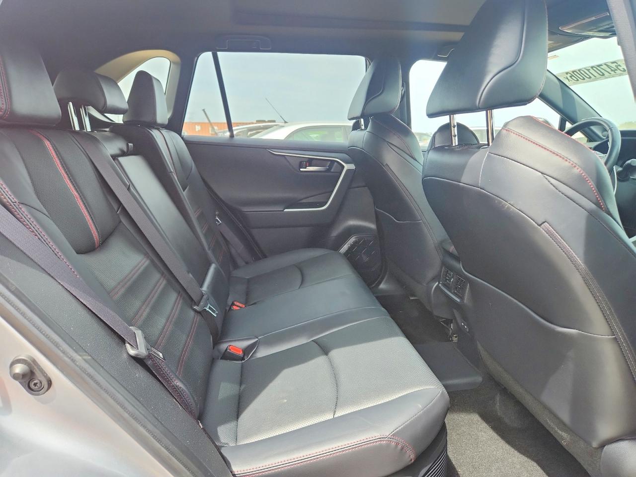 2024 TOYOTA RAV4 PRIME XSE photo 19