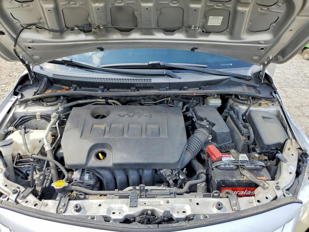 2011 TOYOTA COROLLA LE photo 31
