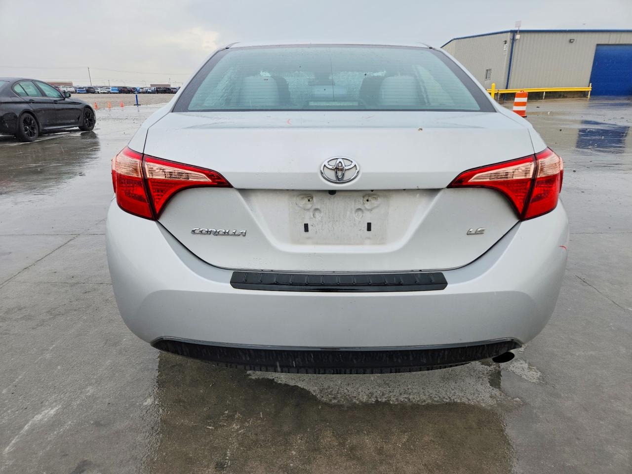 2019 TOYOTA COROLLA LE photo 11