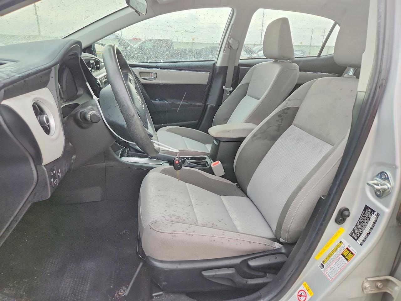 2019 TOYOTA COROLLA LE photo 13