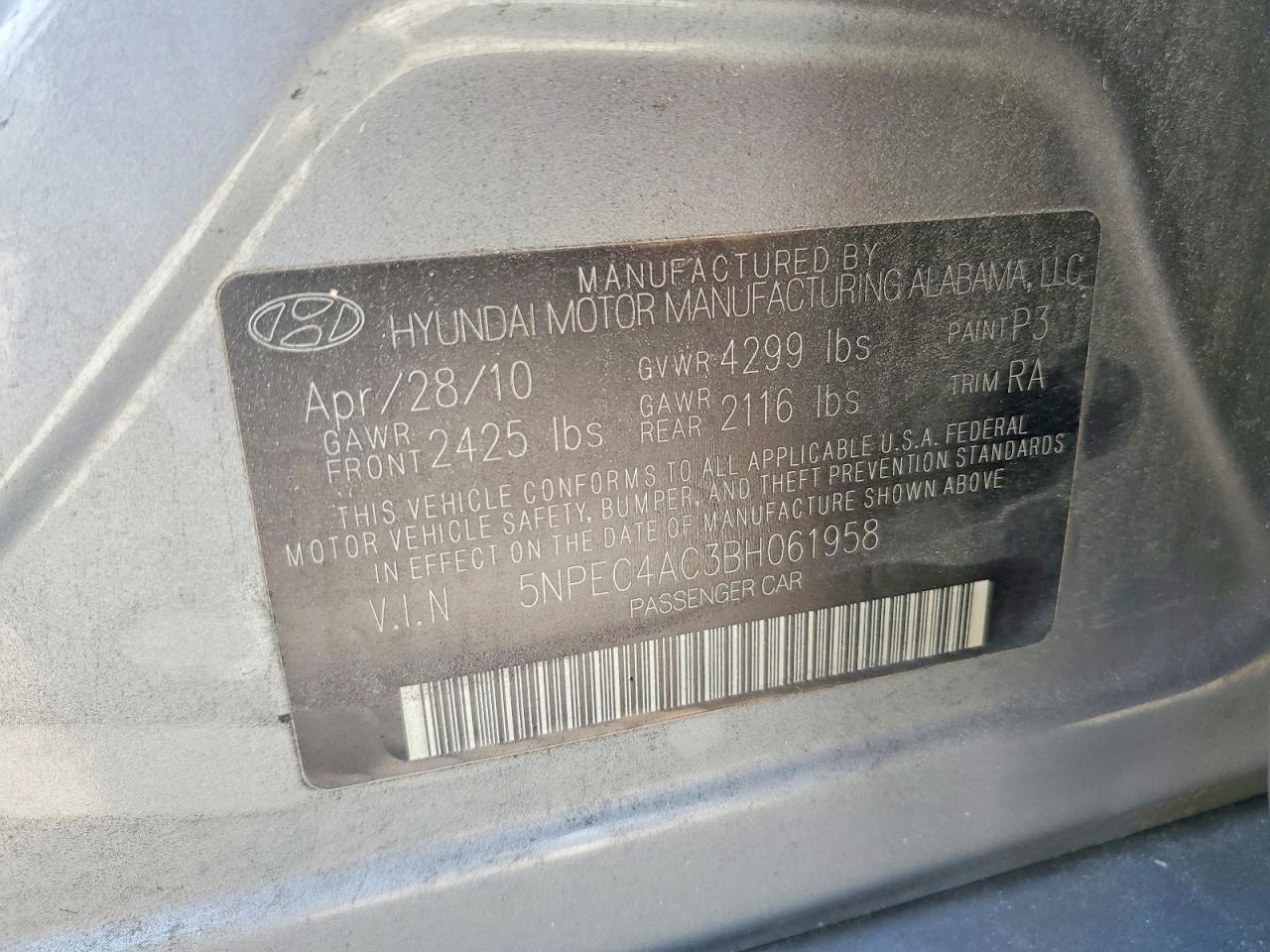 2011 HYUNDAI SONATA SE photo 25