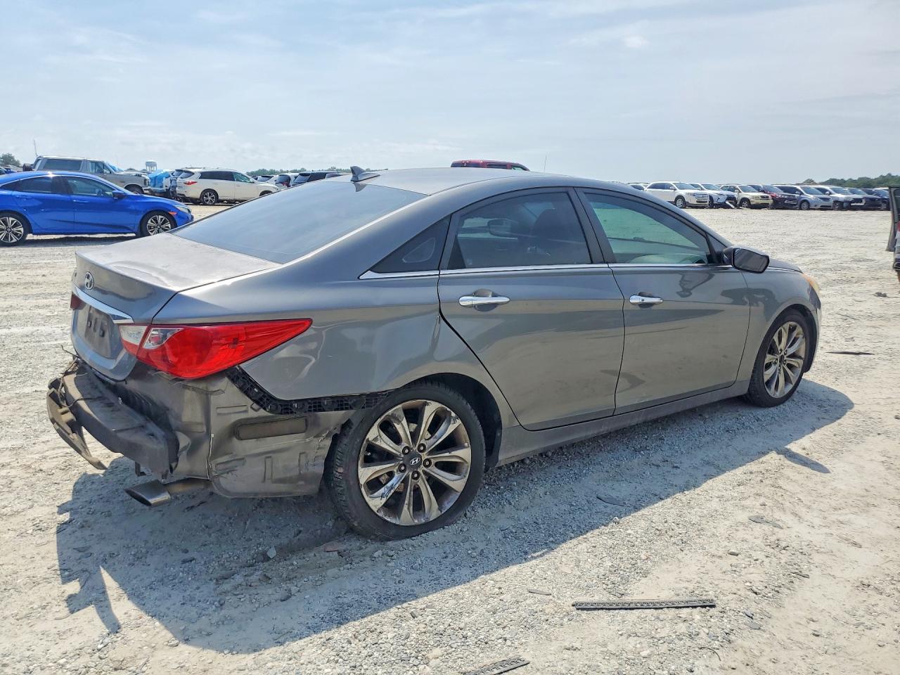 2011 HYUNDAI SONATA SE photo 5