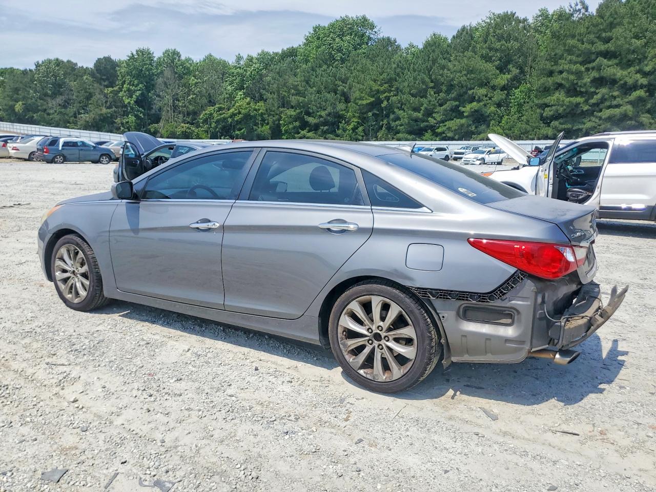 2011 HYUNDAI SONATA SE photo 3