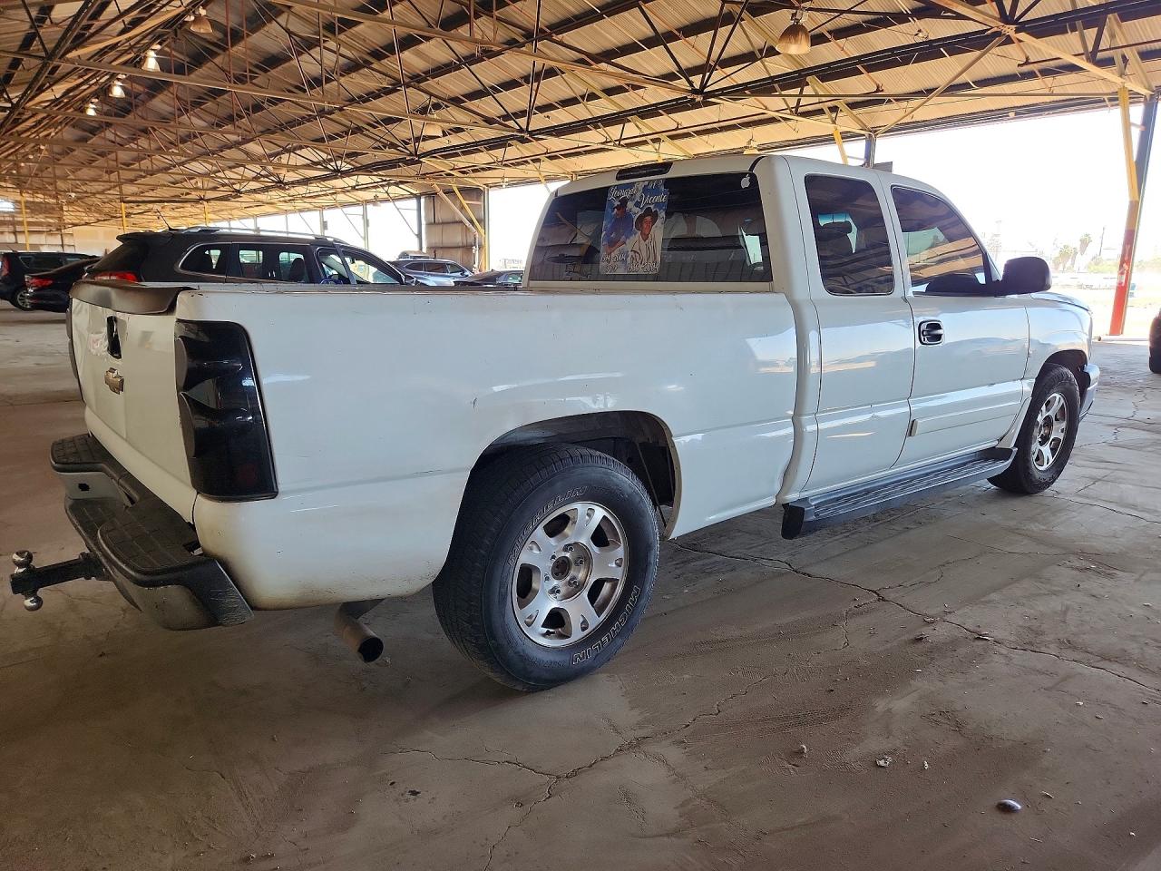 2006 CHEVROLET SILVERADO C1500 photo 7