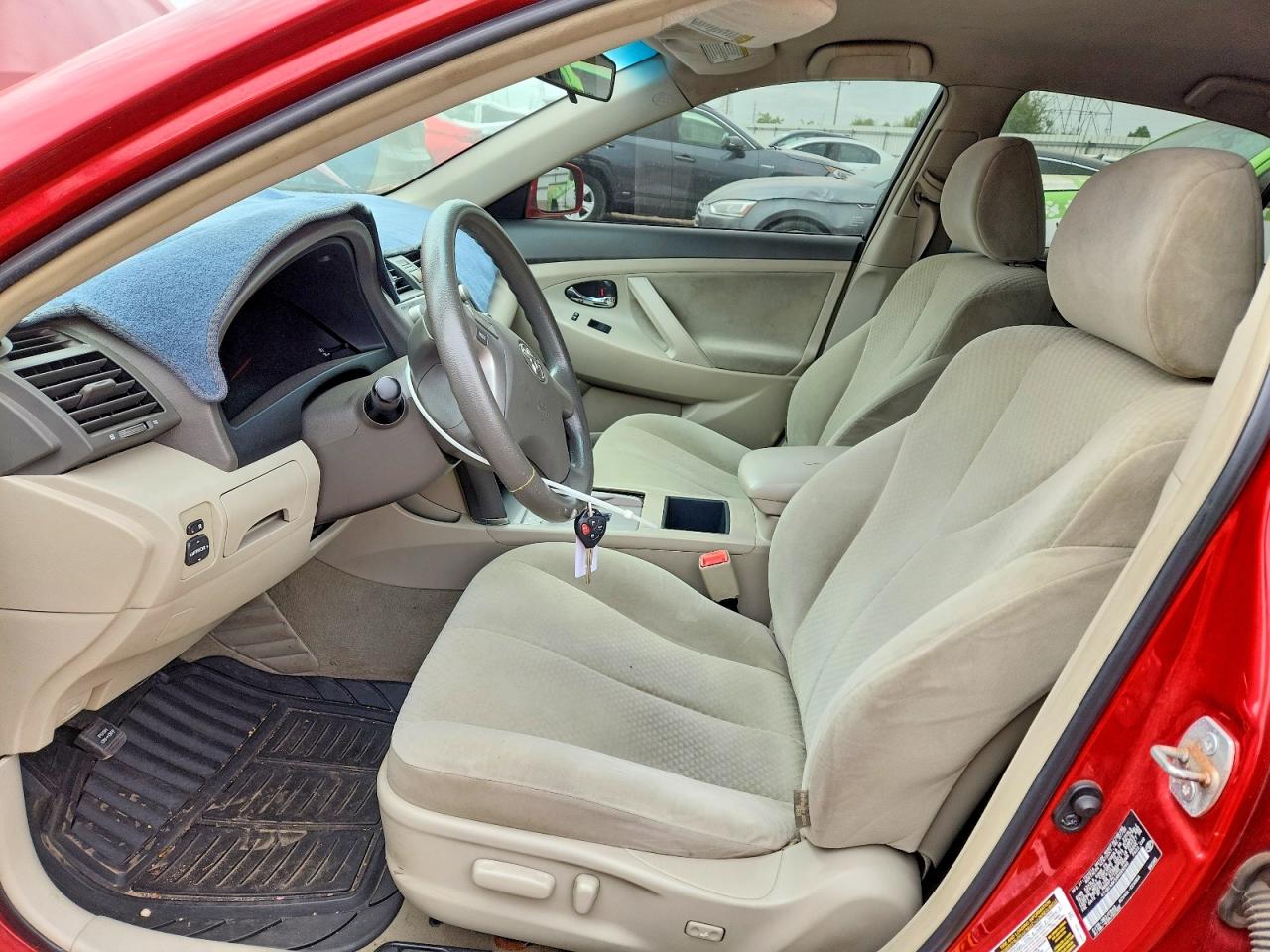 2009 TOYOTA CAMRY LE photo 19