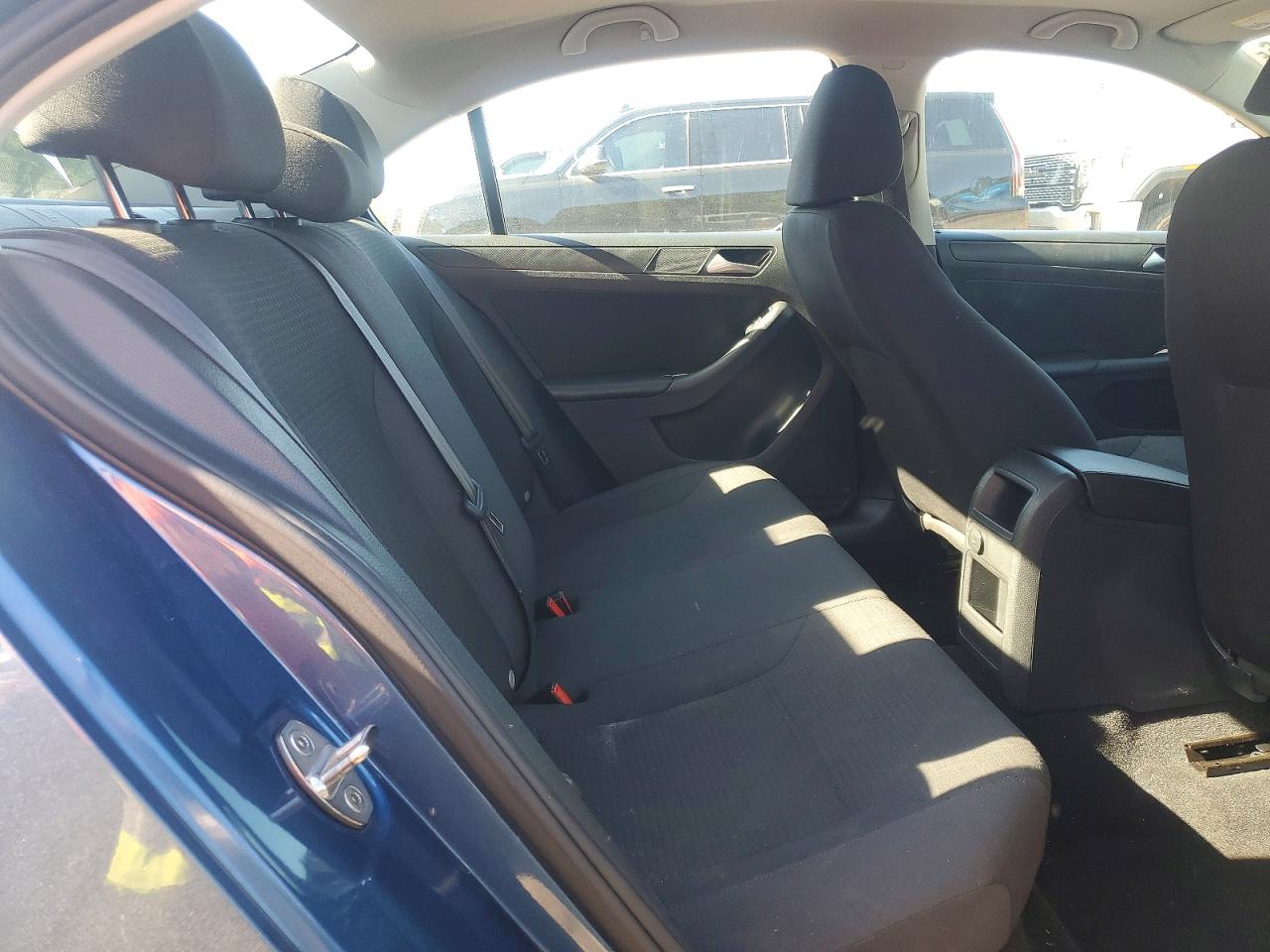 2016 VOLKSWAGEN JETTA S photo 19