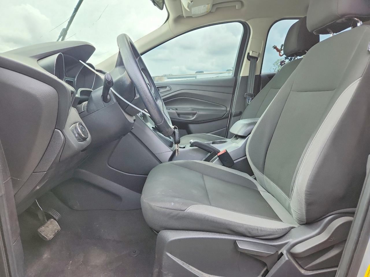 2015 FORD ESCAPE S photo 13