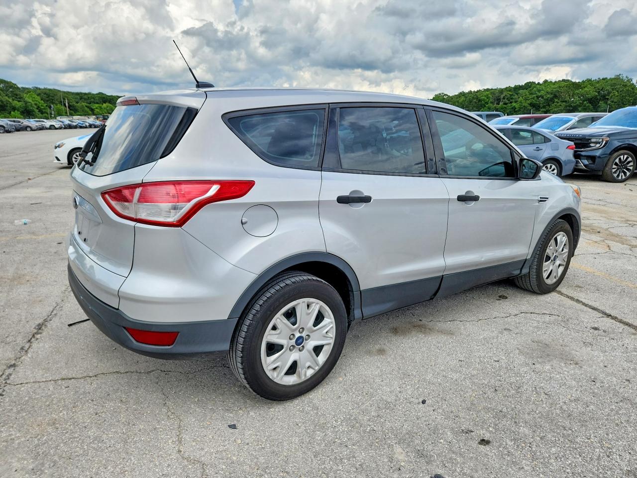 2015 FORD ESCAPE S photo 5