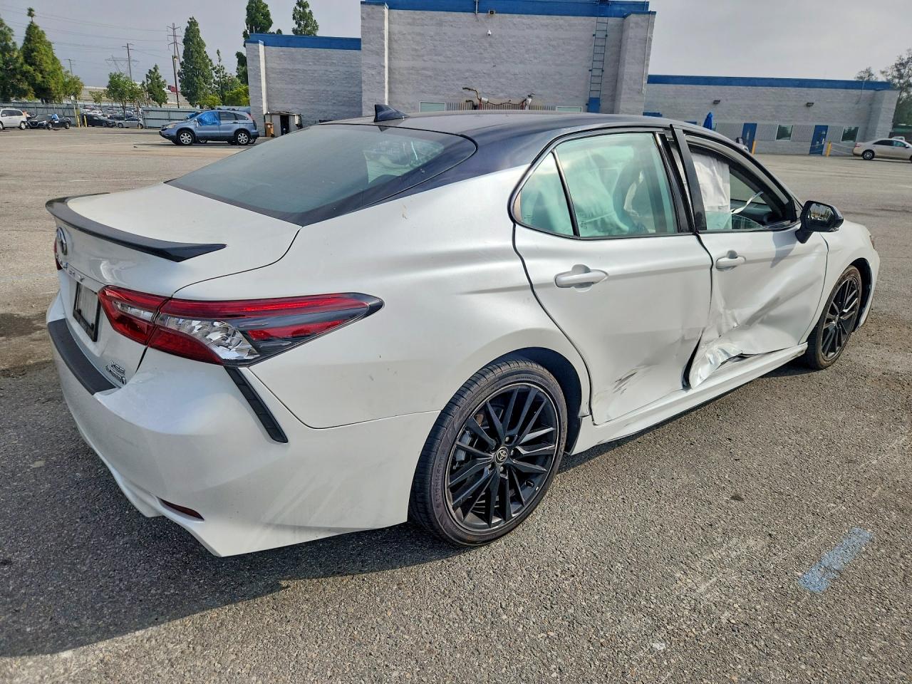 2022 TOYOTA CAMRY XSE photo 5