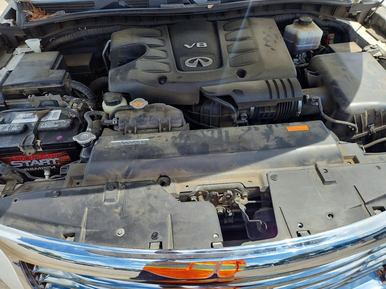 2011 INFINITI QX56 photo 23