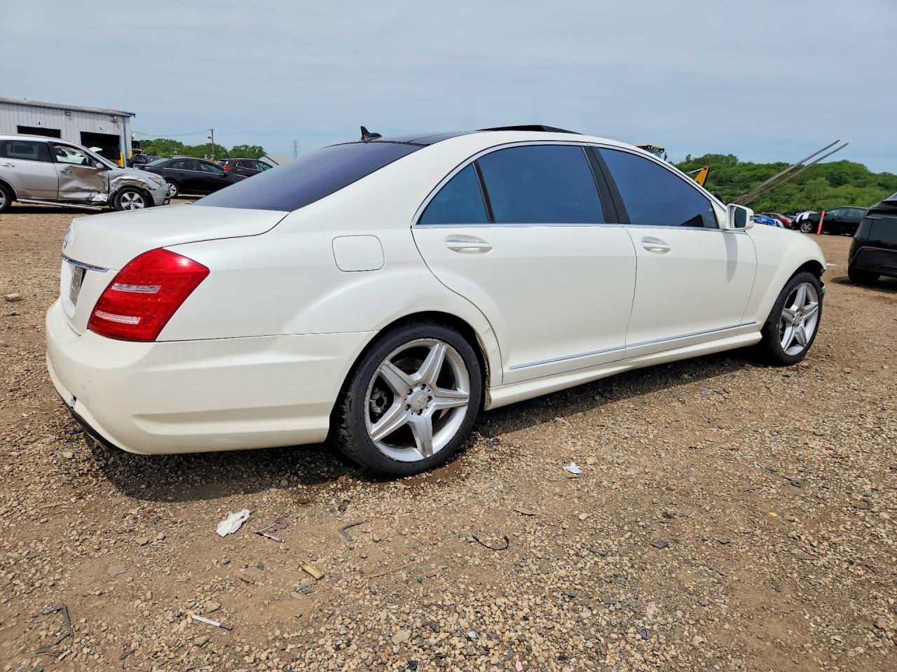 2011 MERCEDES-BENZ S 550 4MATIC photo 3