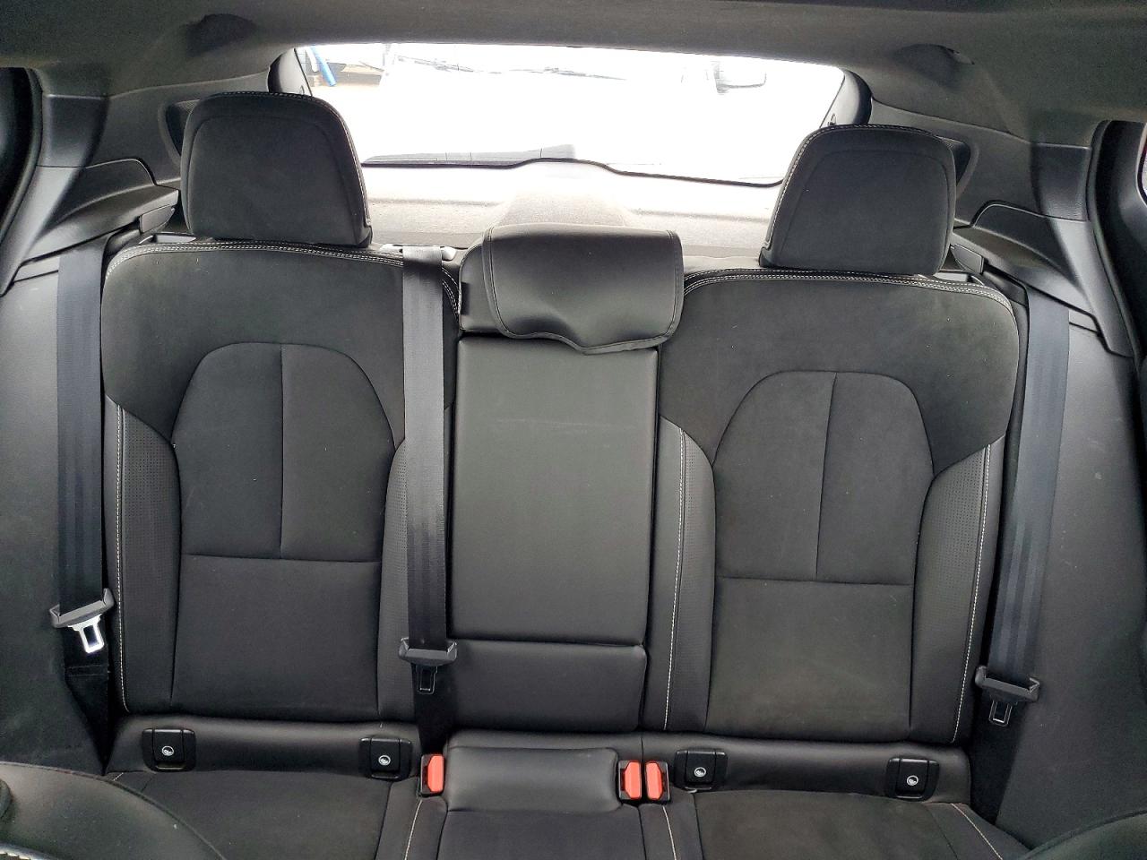 2020 VOLVO XC40 T5 R-DESIGN photo 10