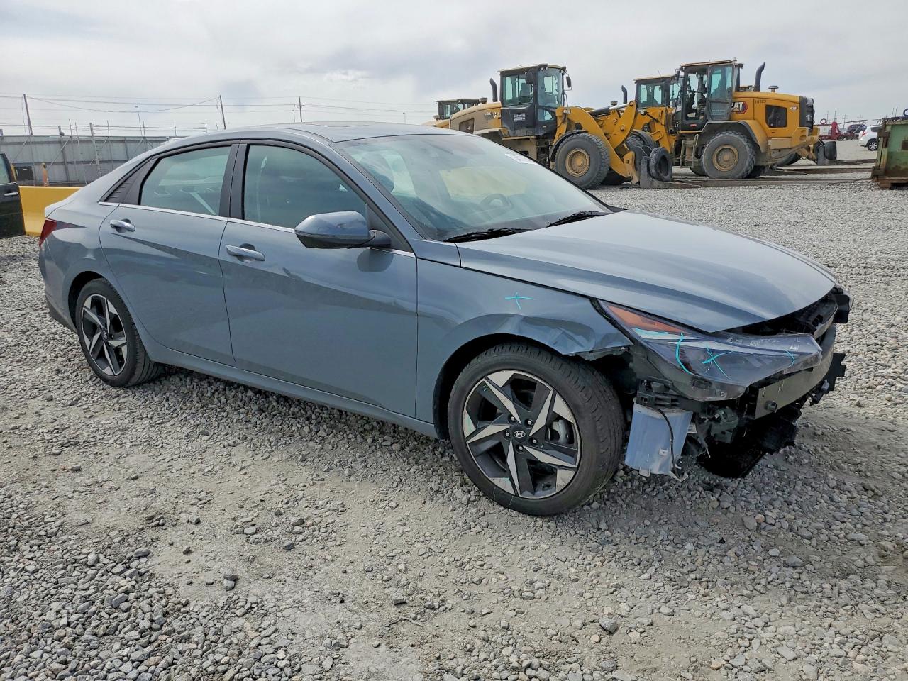 2022 HYUNDAI ELANTRA SEL photo 4