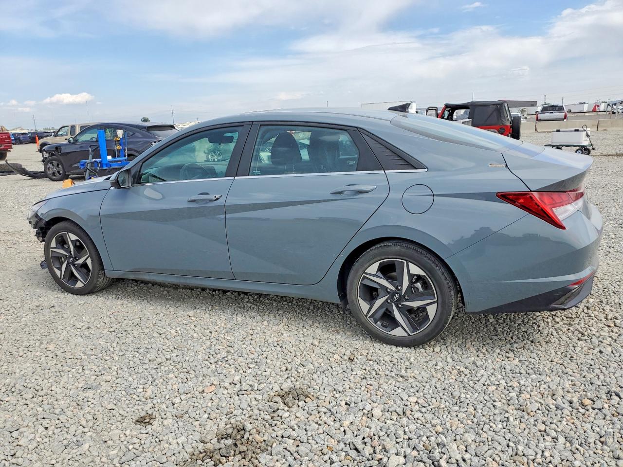 2022 HYUNDAI ELANTRA SEL photo 2