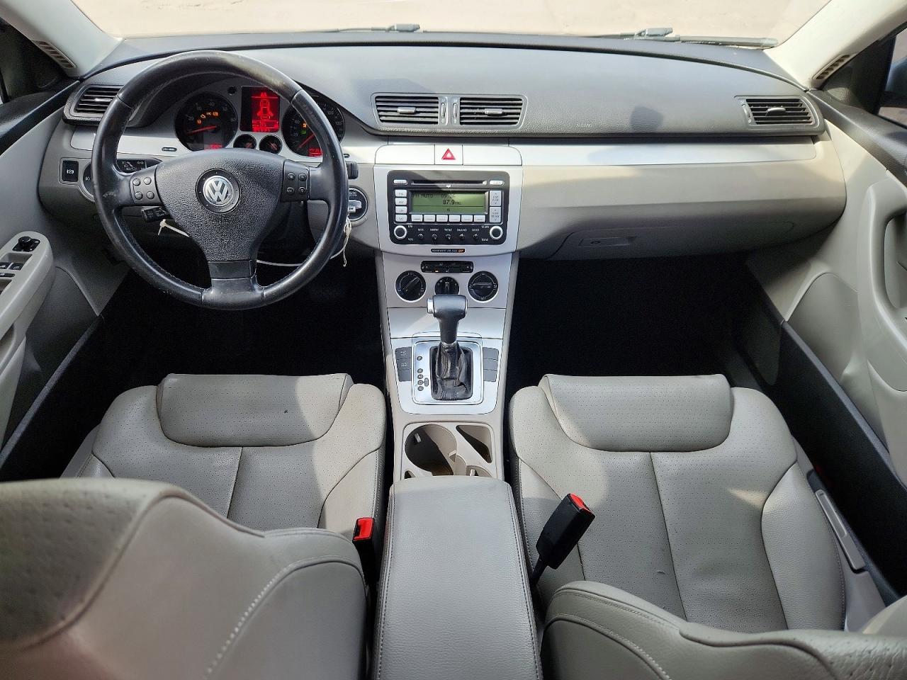 2009 VOLKSWAGEN PASSAT TURBO photo 15