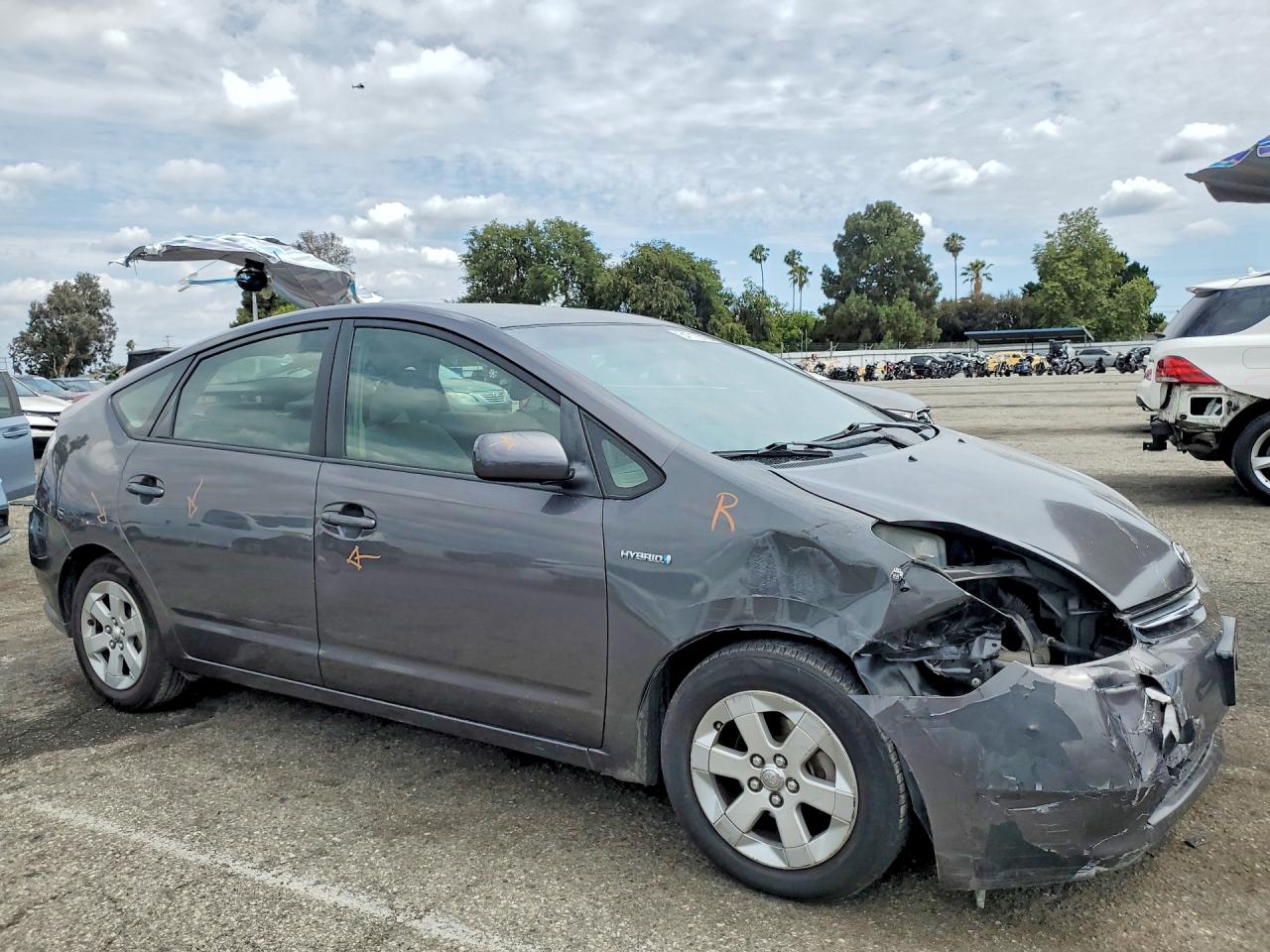 2007 TOYOTA PRIUS BASE photo 4