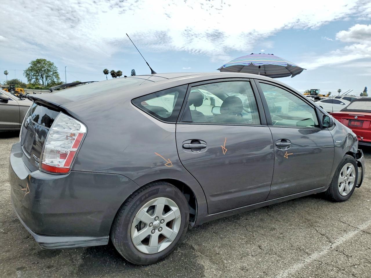 2007 TOYOTA PRIUS BASE photo 3