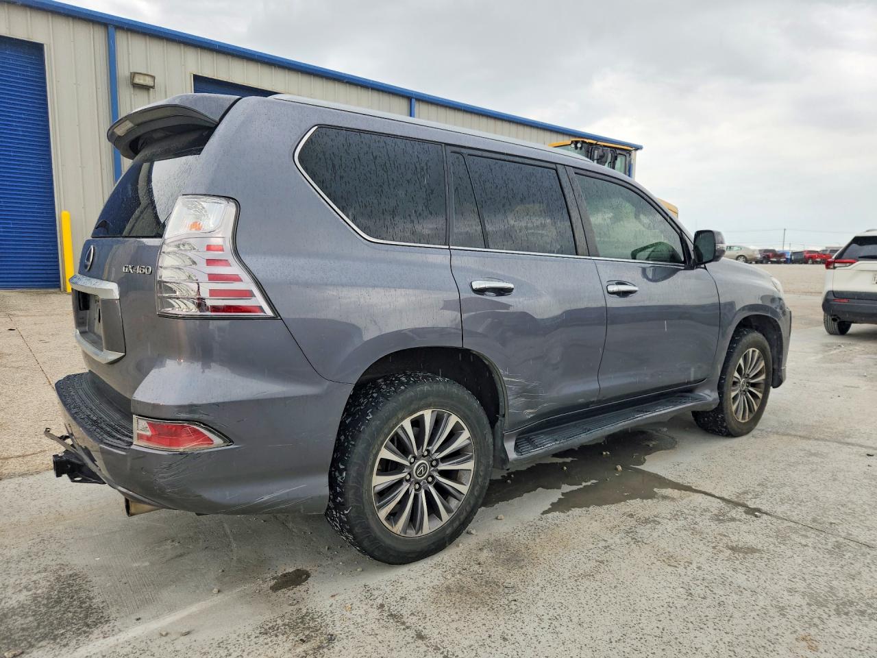 2020 LEXUS GX 460 LUXURY photo 3