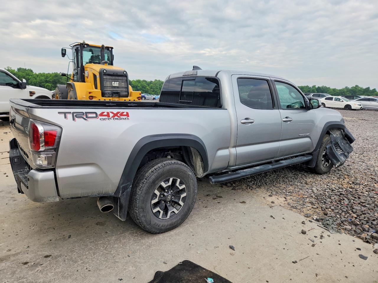 2022 TOYOTA TACOMA TRD OFF-ROAD photo 5