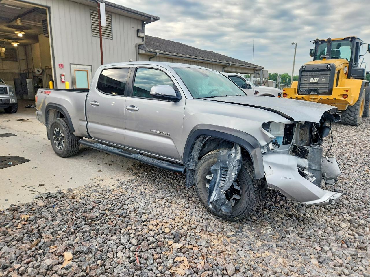 2022 TOYOTA TACOMA TRD OFF-ROAD photo 7