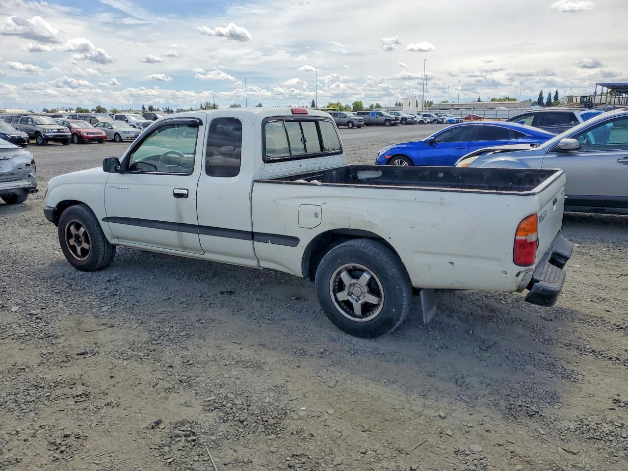 1996 TOYOTA TACOMA photo 3