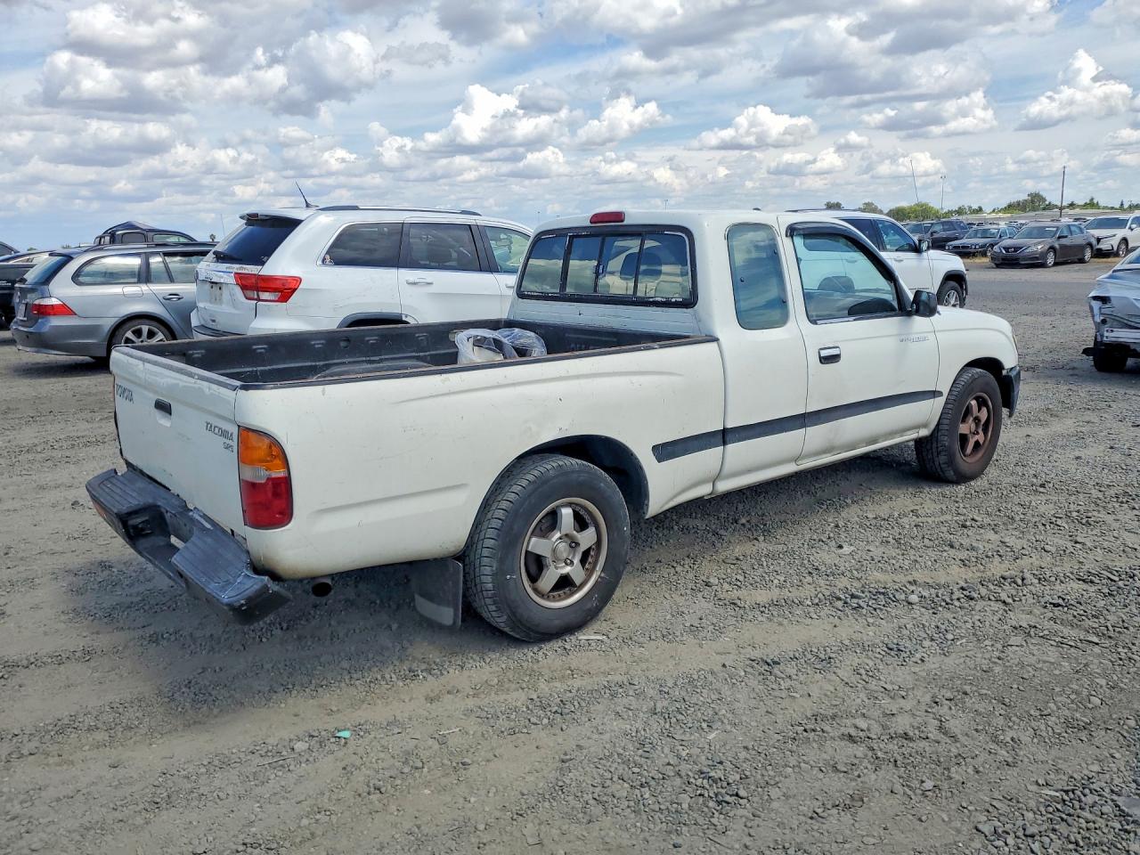 1996 TOYOTA TACOMA photo 5