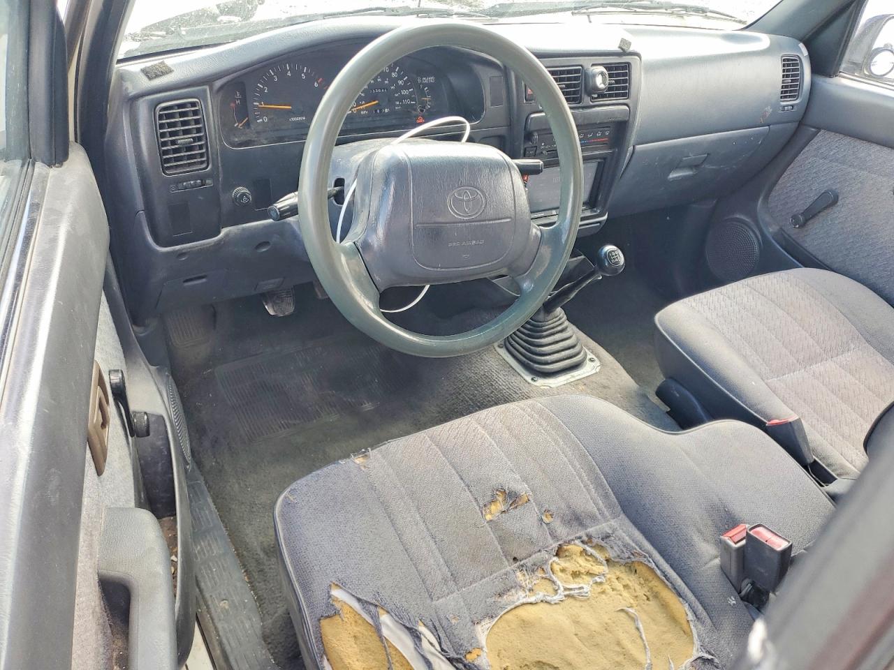 1996 TOYOTA TACOMA photo 15