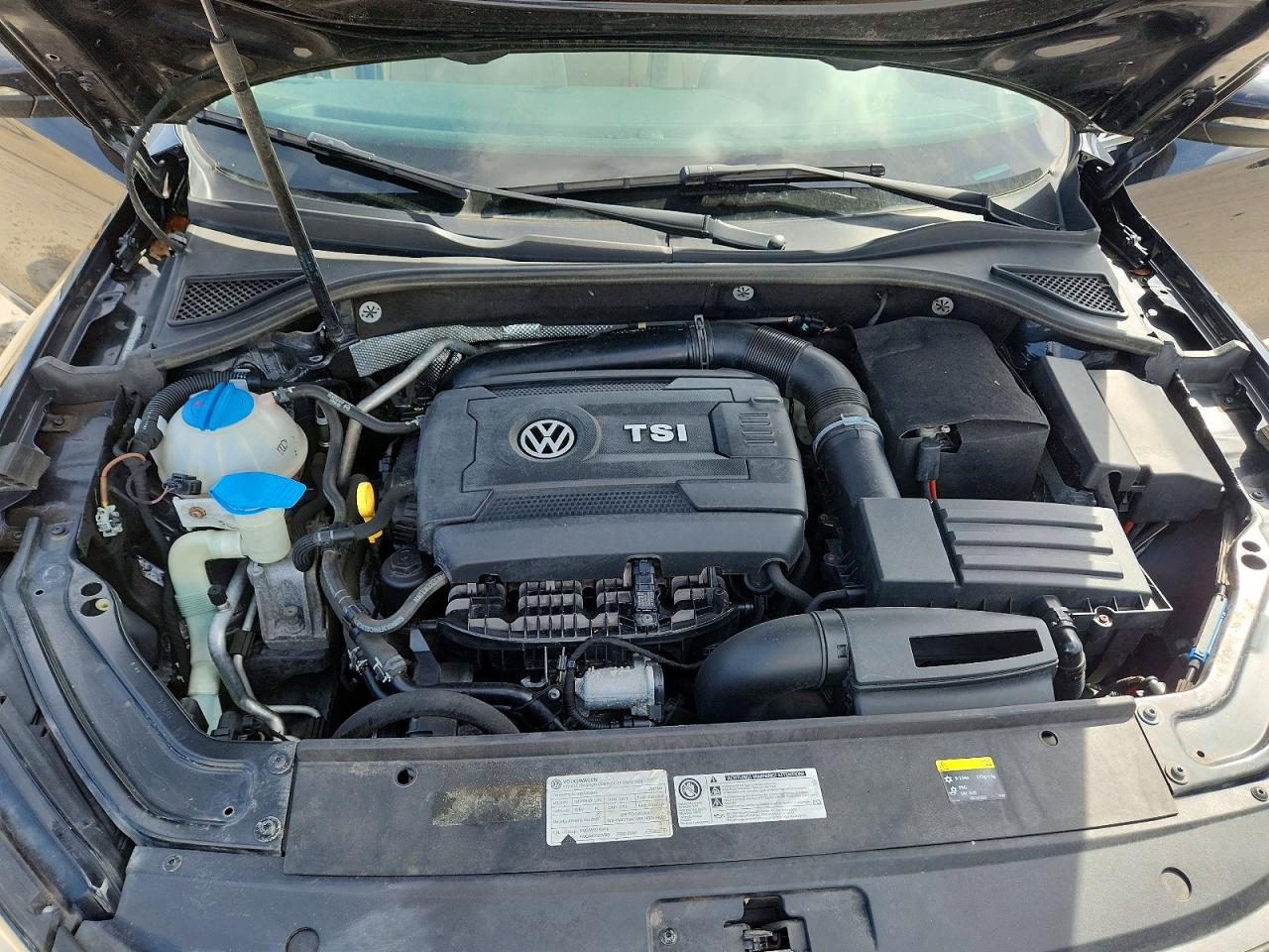 2017 VOLKSWAGEN PASSAT SE photo 21