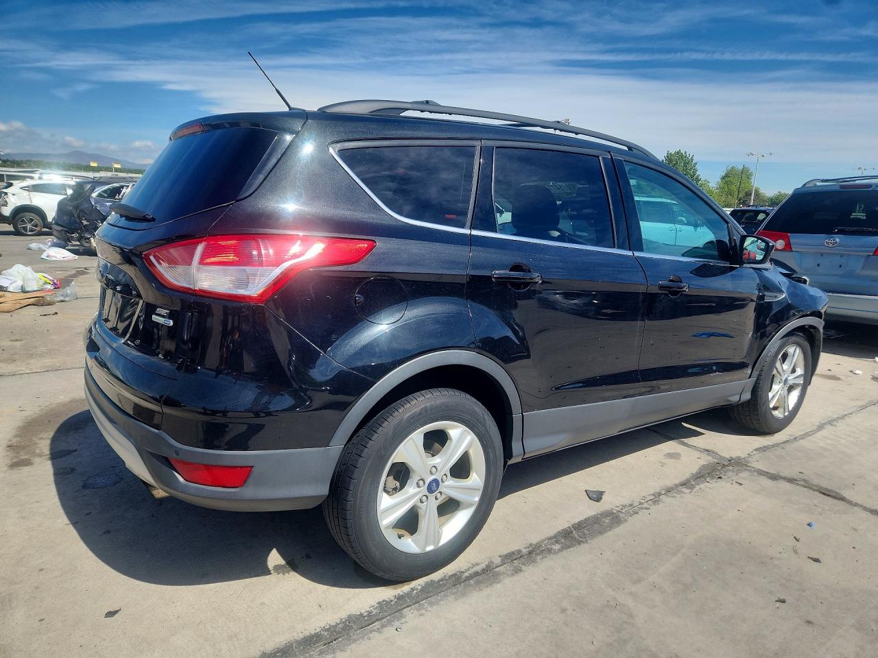 2015 FORD ESCAPE SE photo 5