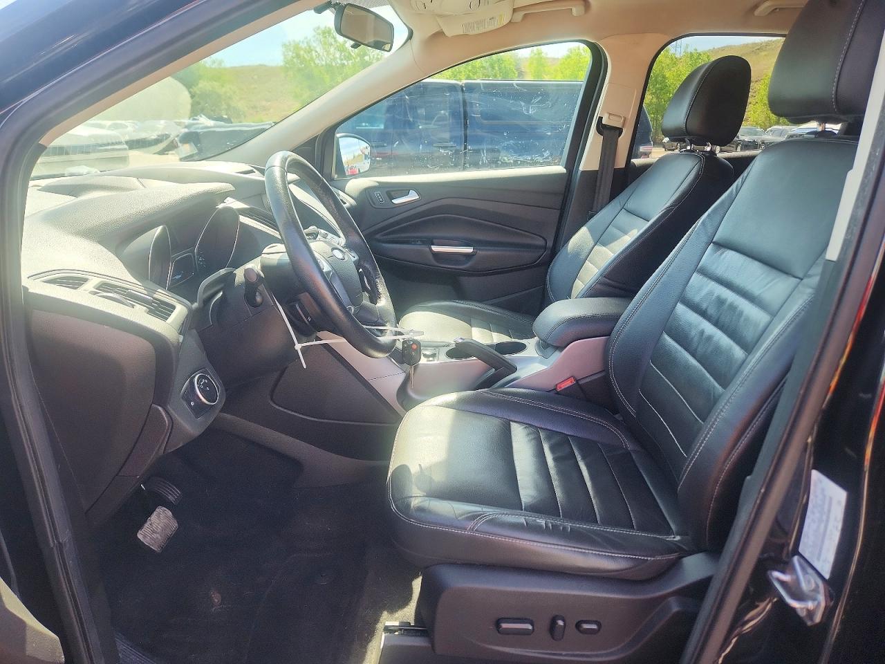 2015 FORD ESCAPE SE photo 13