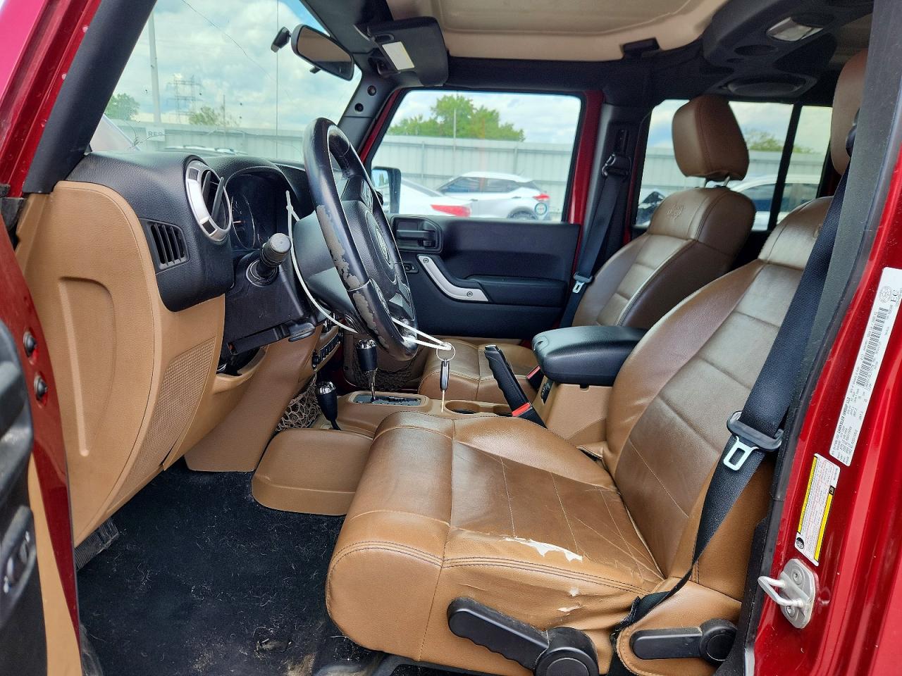 2011 JEEP WRANGLER UNLIMITED SAHARA photo 19
