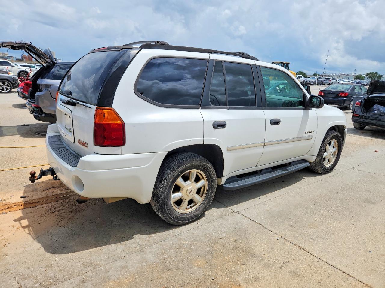 2006 GMC ENVOY photo 7