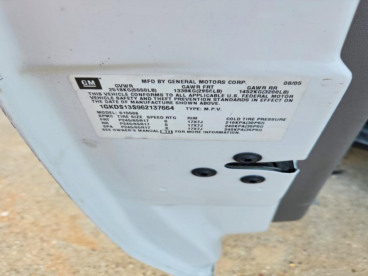 2006 GMC ENVOY photo 37