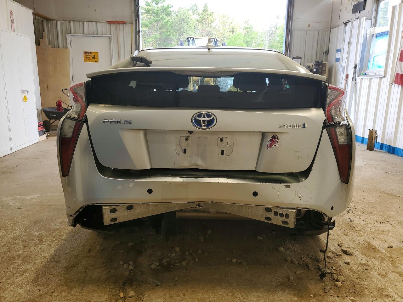 2017 TOYOTA PRIUS FOUR TOURING photo 11