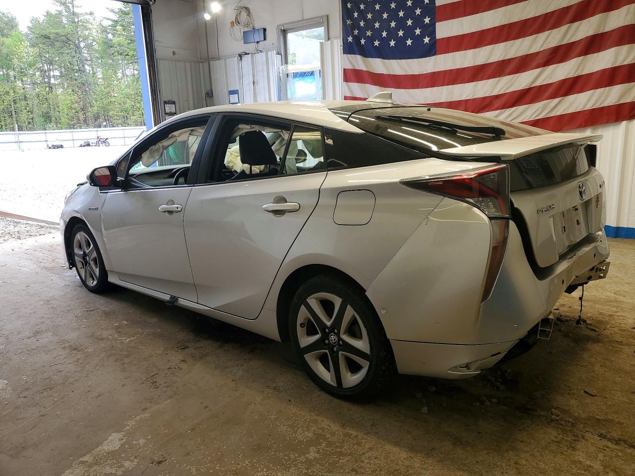 2017 TOYOTA PRIUS FOUR TOURING photo 3