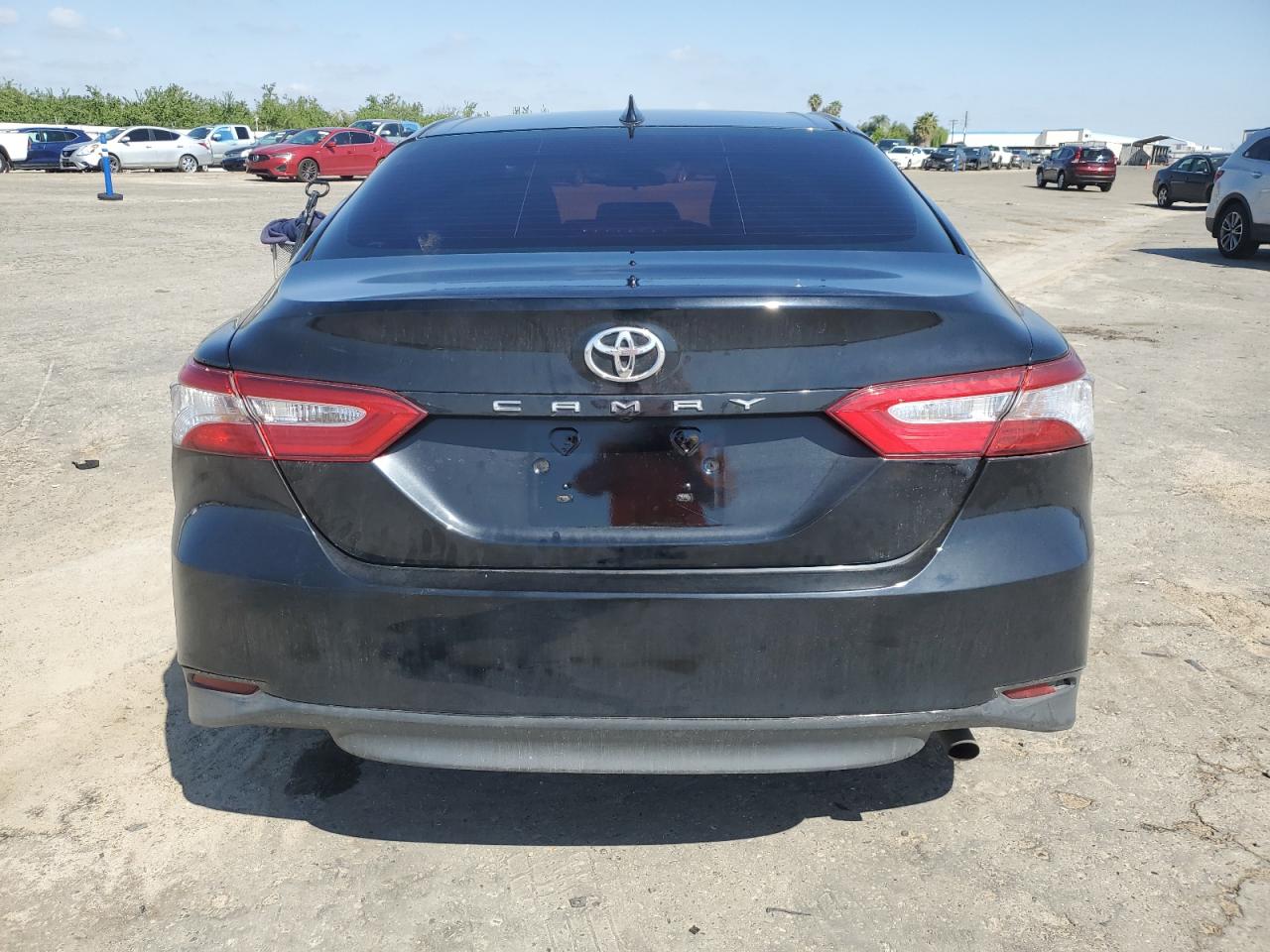 2020 TOYOTA CAMRY LE photo 6