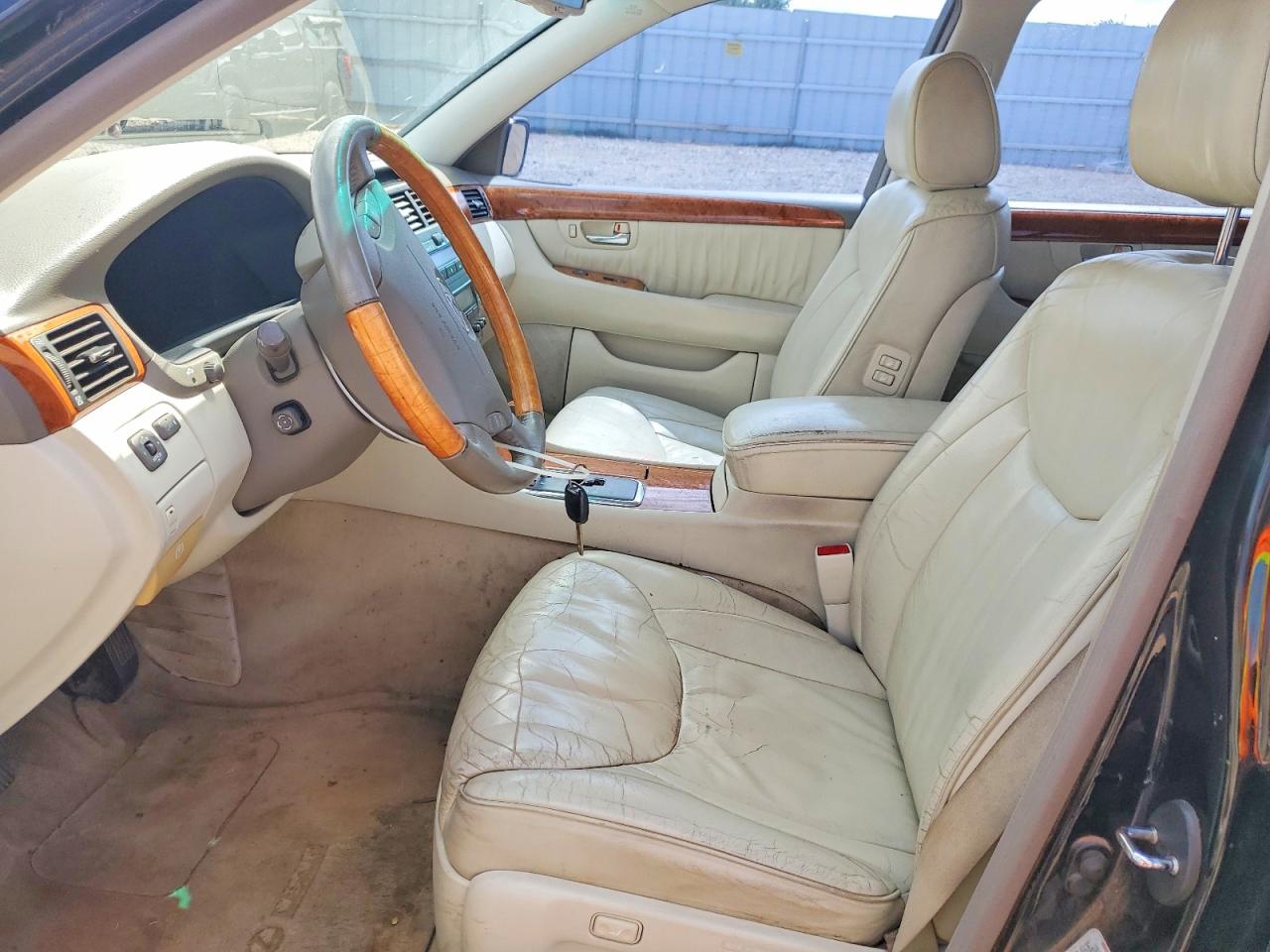 2002 LEXUS LS 430 photo 7