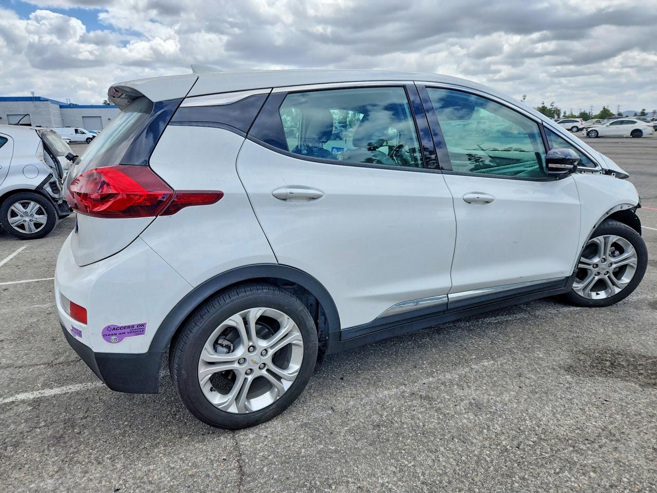 2019 CHEVROLET BOLT EV LT photo 3