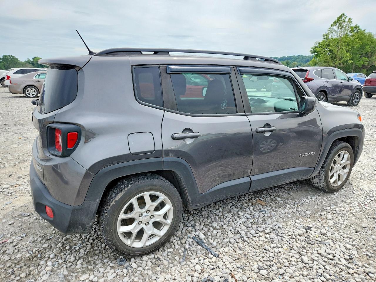2017 JEEP RENEGADE LATITUDE photo 7