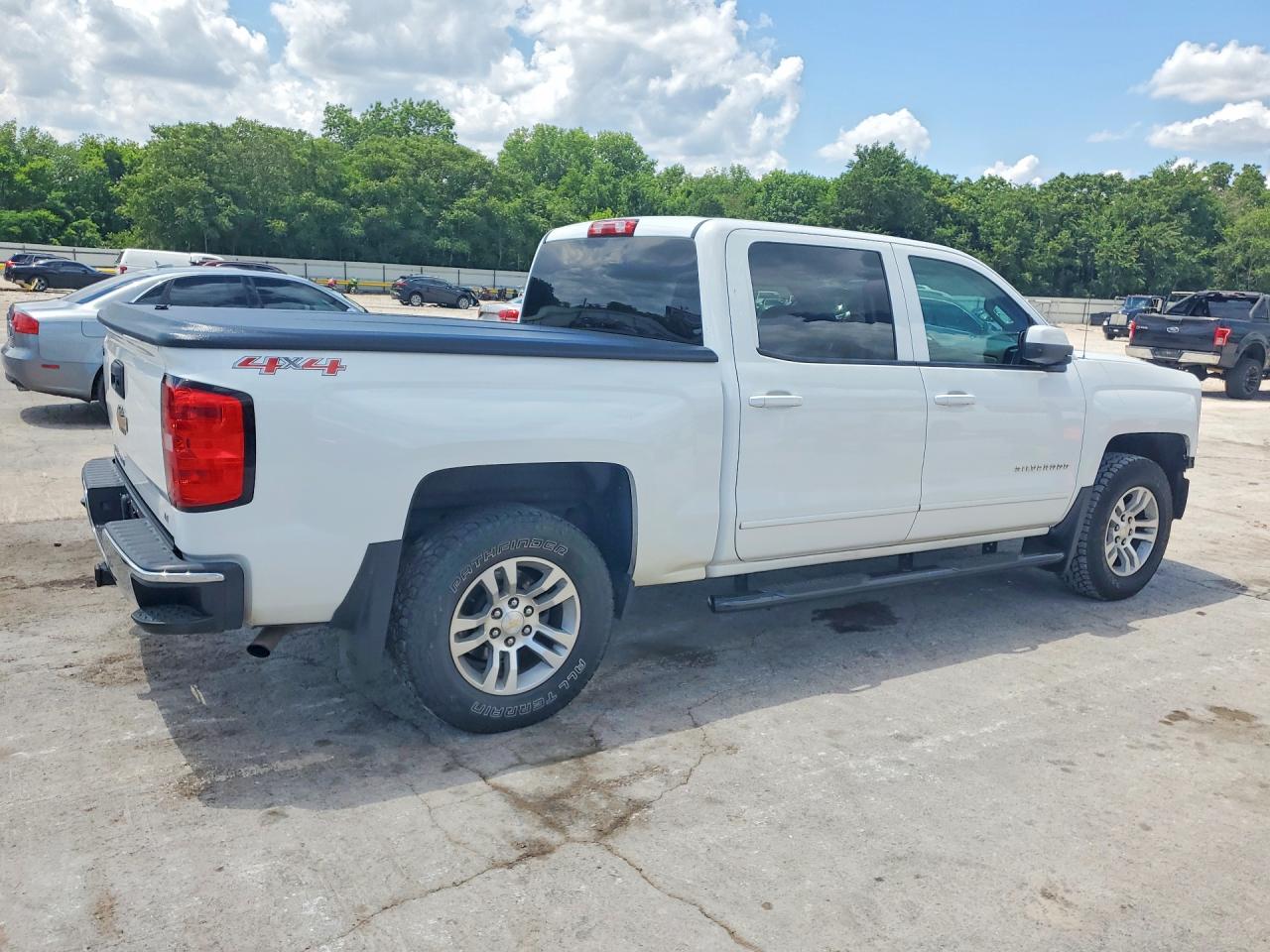 2015 CHEVROLET SILVERADO K1500 LT photo 5
