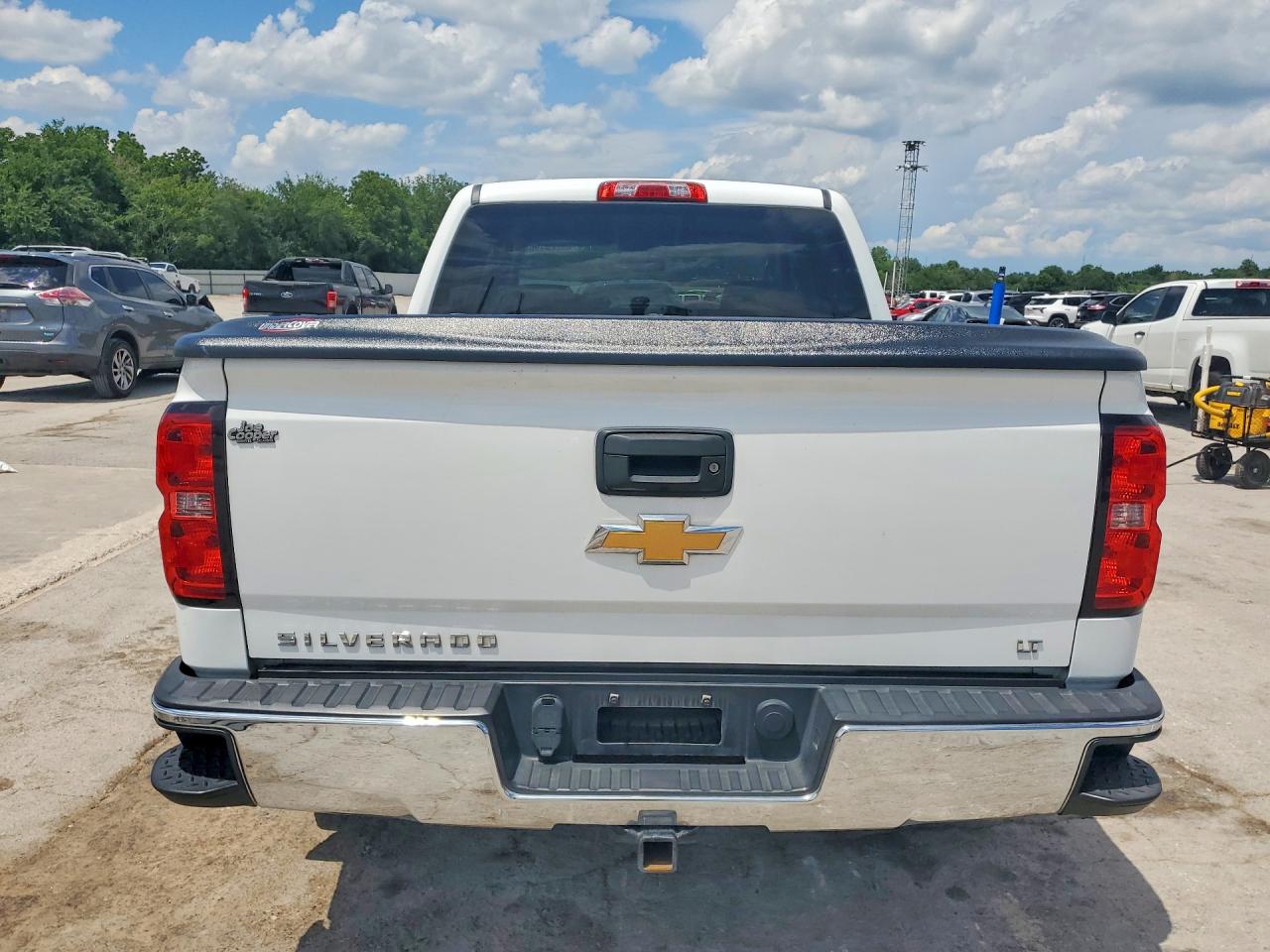 2015 CHEVROLET SILVERADO K1500 LT photo 11