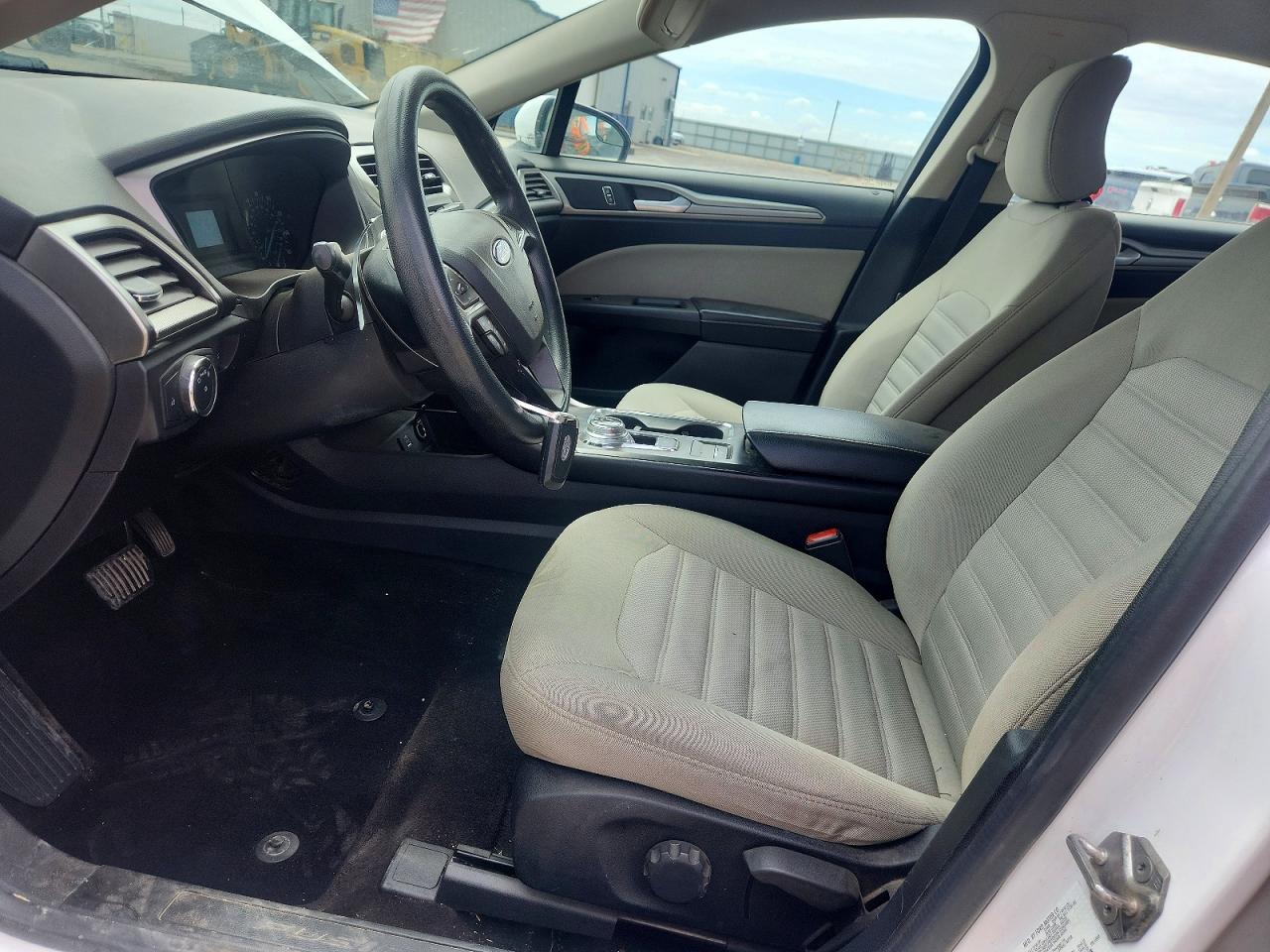 2017 FORD FUSION S photo 13