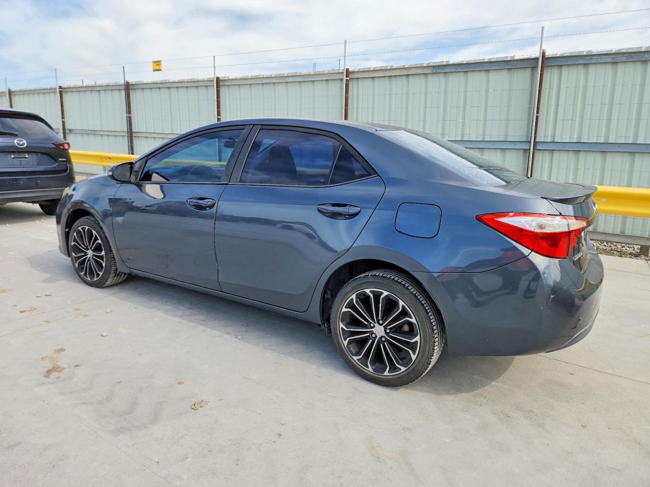 2014 TOYOTA COROLLA S PLUS photo 3