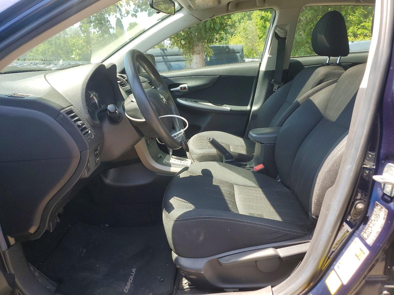 2013 TOYOTA COROLLA S photo 7