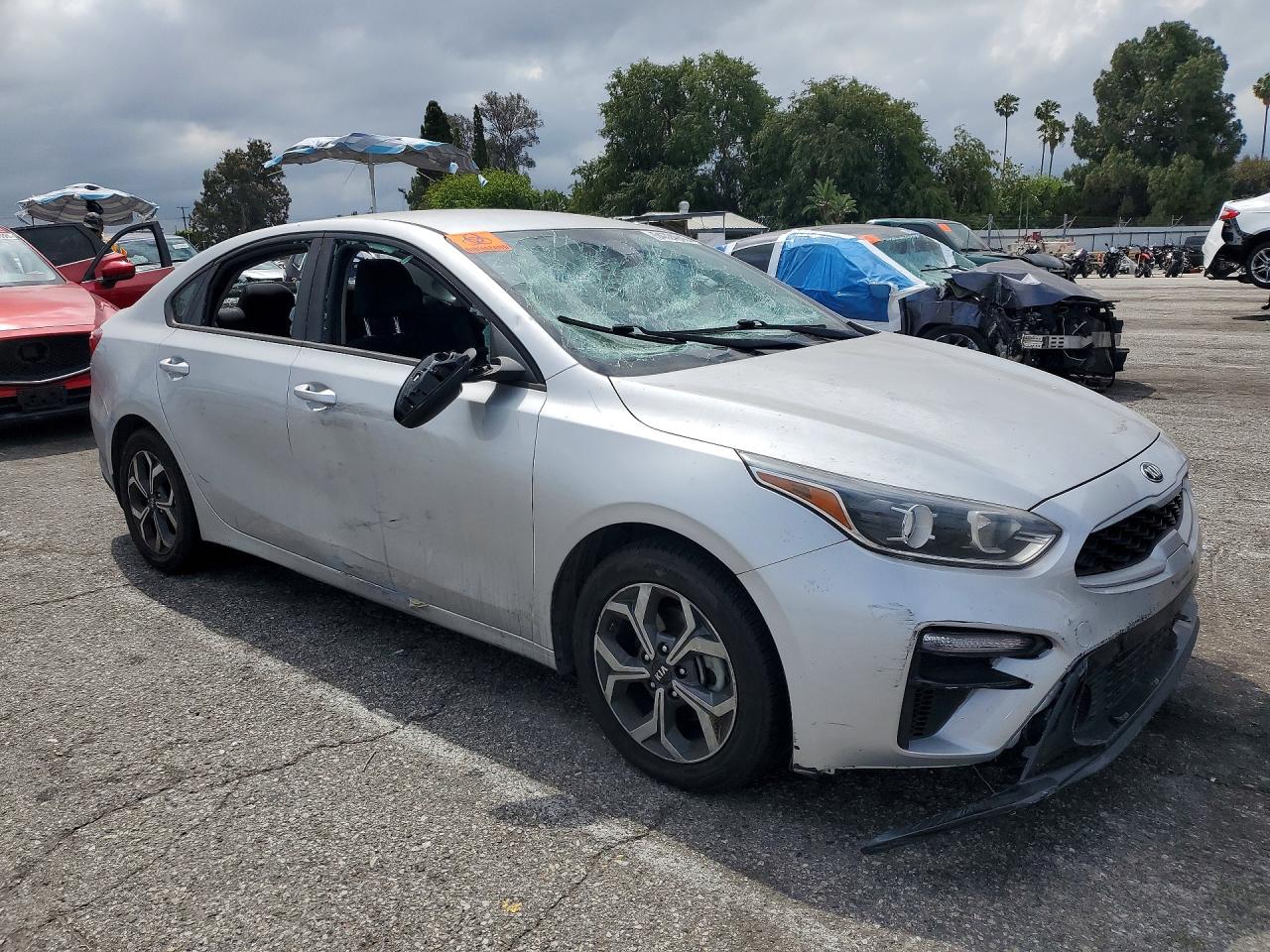 2020 KIA FORTE LXS photo 4