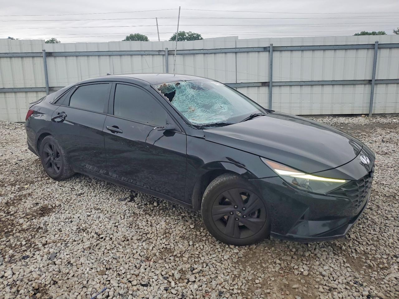 2021 HYUNDAI ELANTRA SEL photo 4